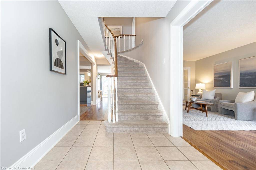 Burlington, ON L7M 3X7,2485 Newport Street