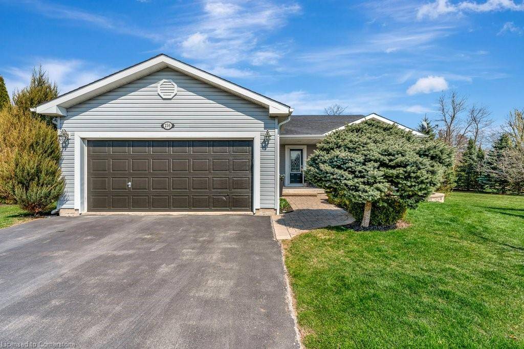 216 Glenariff Drive, Freelton, ON L8B 1A5
