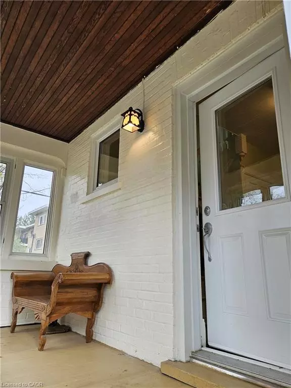 Kitchener, ON N2H 2L1,25 Clarence Place