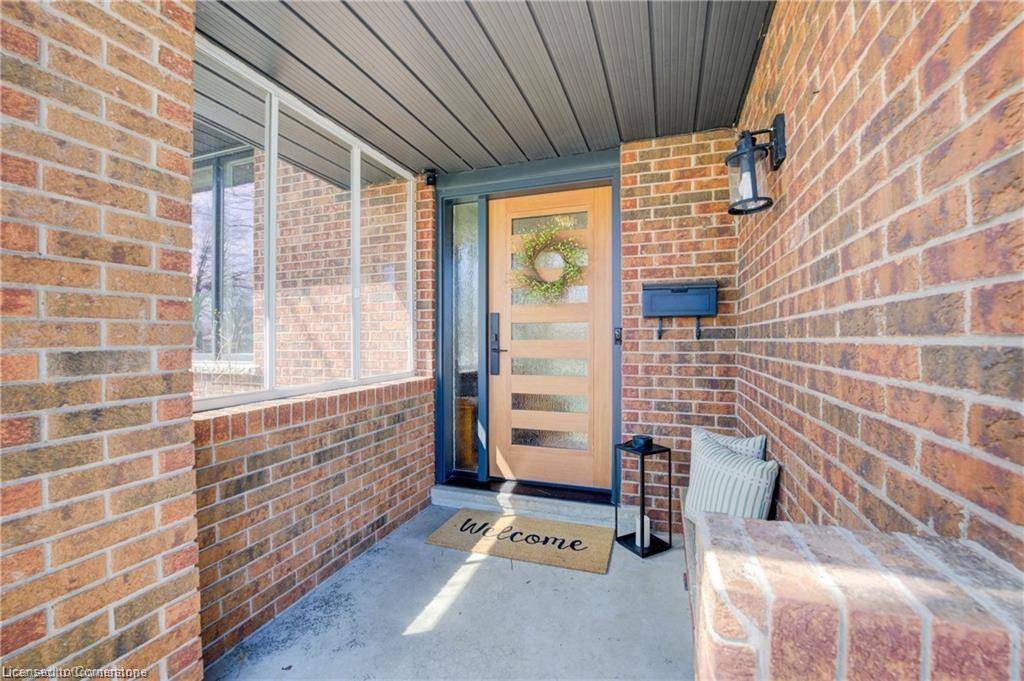 Kitchener, ON N2B 3N8,111 Georgian Crescent