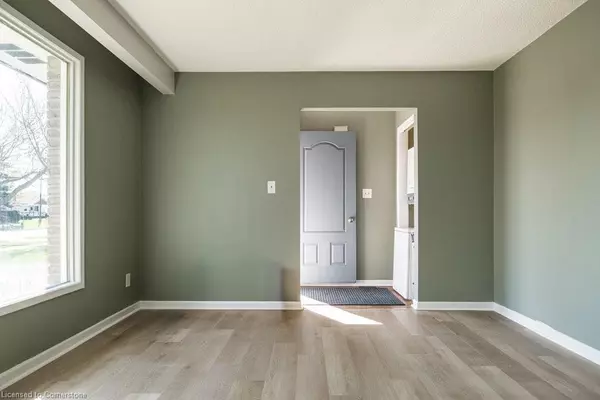 Thorold, ON L2V 4B8,21 Tupper Drive