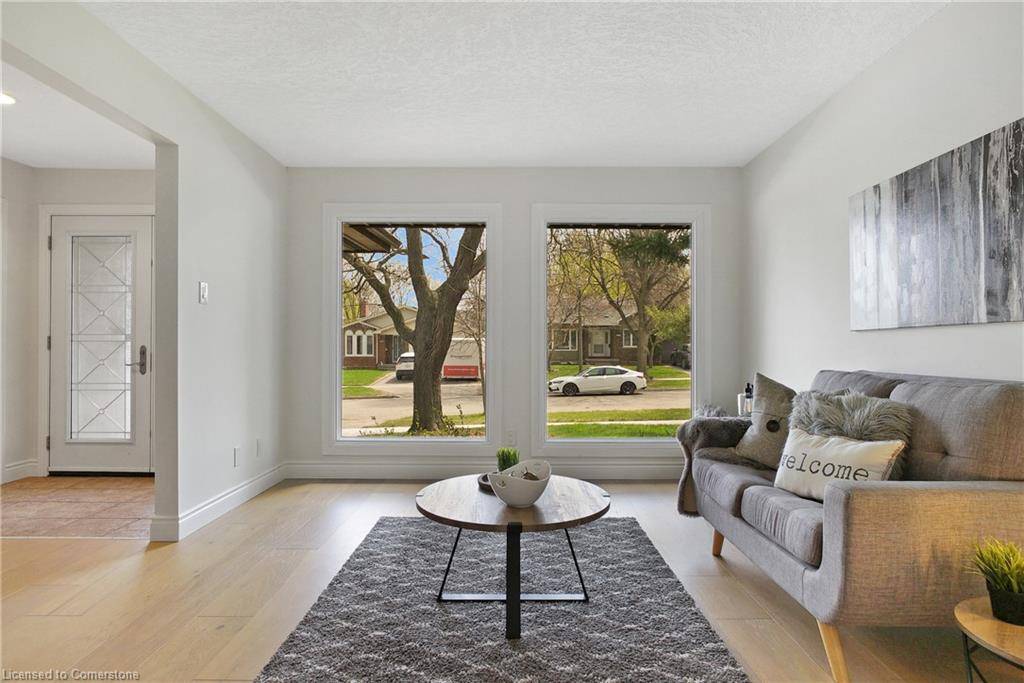 Kitchener, ON N2P 1J1,203 Farrier Drive