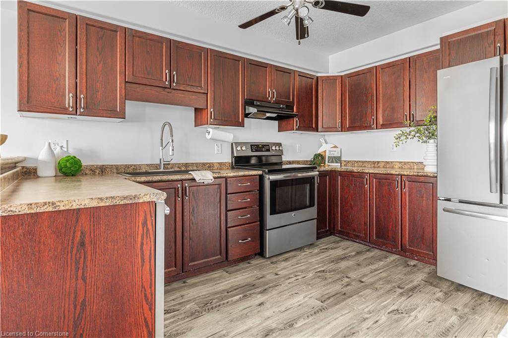 Kitchener, ON N2R 1X7,181 Sophia Crescent