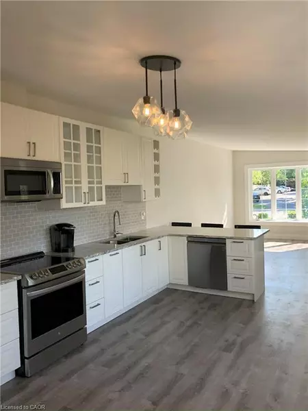 1135 Tavistock Drive, Burlington, ON L7P 2N3