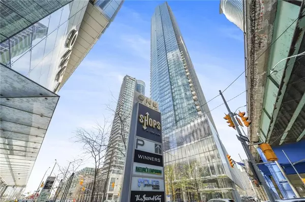 Toronto, ON M5J 0E1,10 York Street #1109