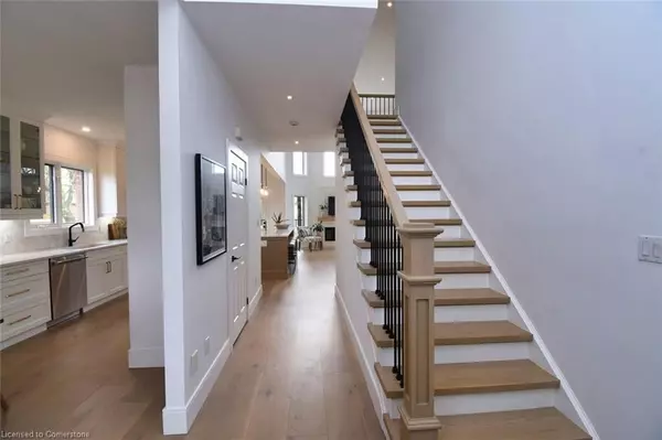 Stoney Creek, ON L8E 5L2,46 Parkmanor Drive