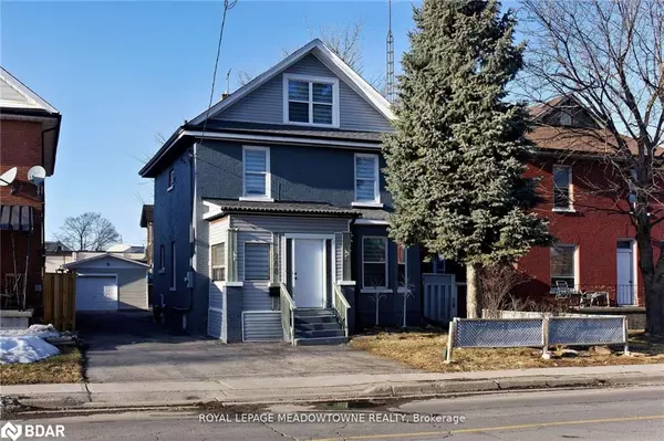 Oshawa, ON L1H 1K3,260 Athol Street #E