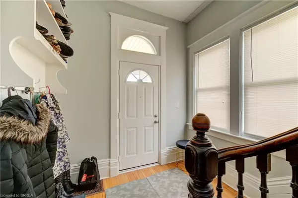 Brantford, ON N3R 4P8,23 Lyons Avenue