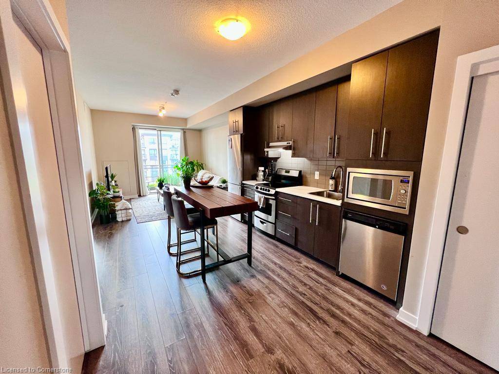 Grimsby, ON L3M 0H1,10 Esplanade Lane #516