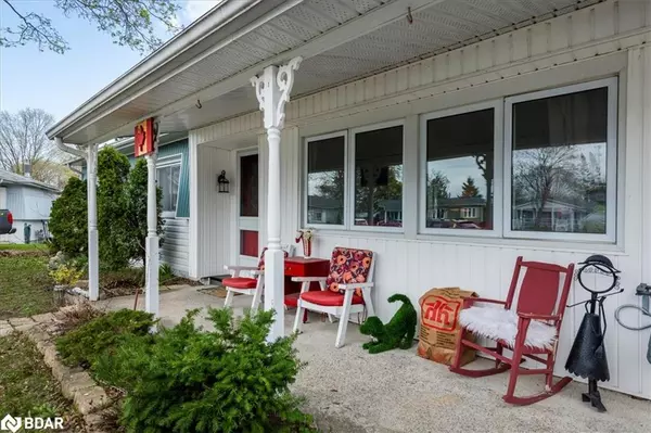 Innisfil, ON L9S 1M9,3 Yew Court