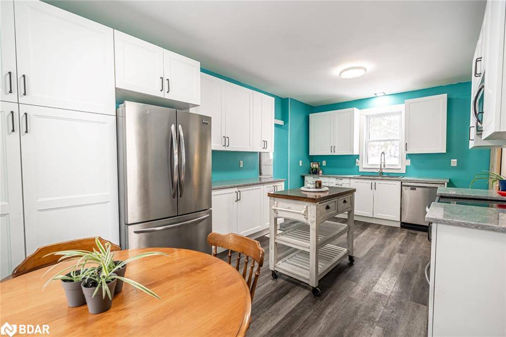 Orillia, ON L3V 6A6,89 Mckenzie St