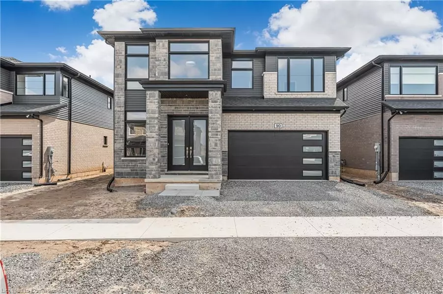 90 Acacia Road, Fonthill, ON L0S 1E6