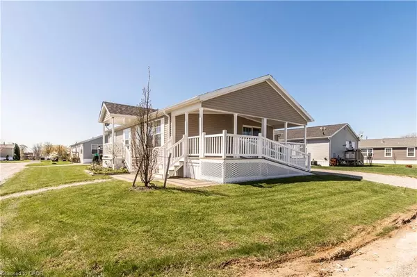 Nanticoke, ON N0A 1L0,3 Copper Beech Drive