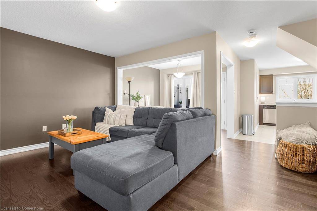 Kitchener, ON N2R 1R4,6 Stratus Street