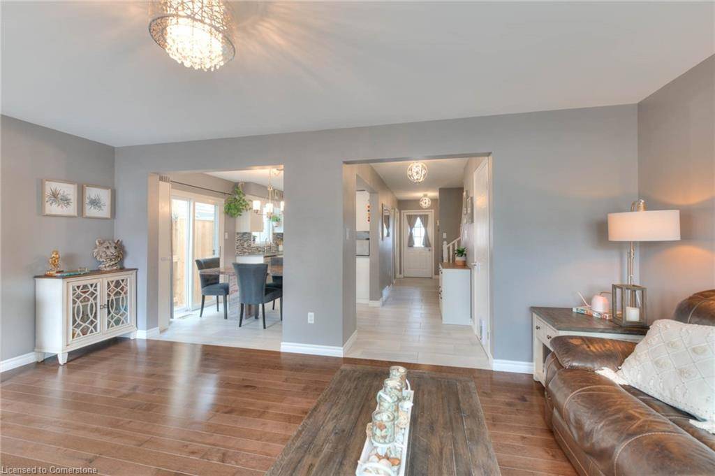 Kitchener, ON N2N 3N1,72 Westmeadow Drive