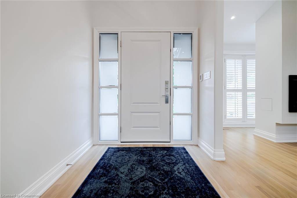 Burlington, ON L7L 2W3,313 Silvana Crescent