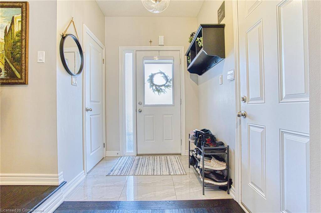 Stoney Creek, ON L8E 0J8,42 Pinot Crescent