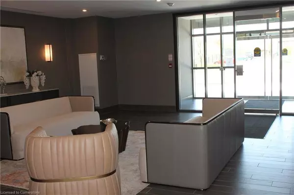 Waterdown, ON L0R 2H4,470 Dundas Street E #109