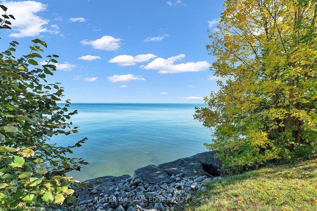 Burlington, ON L7N 1B7,3504 Lakeshore Road