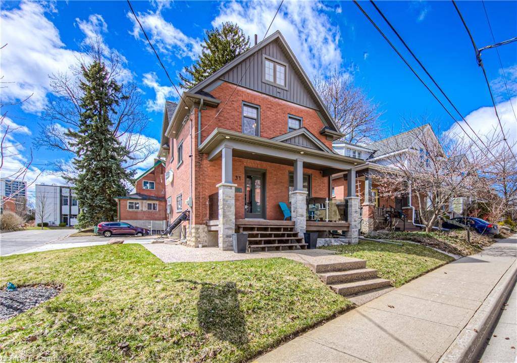 Kitchener, ON N2H 3T4,31 Dekay Street