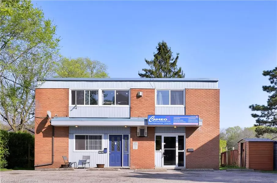 507 Dolph Street N, Cambridge, ON N2H 2B1
