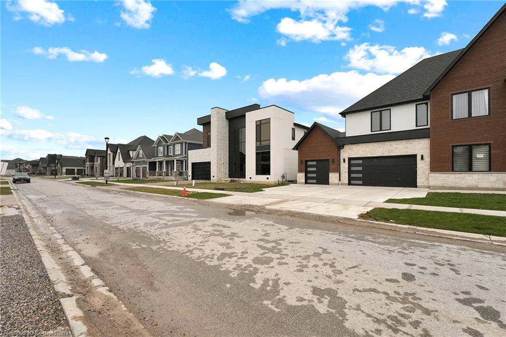 London, ON N6P 0G7,3429 Silverleaf Chase