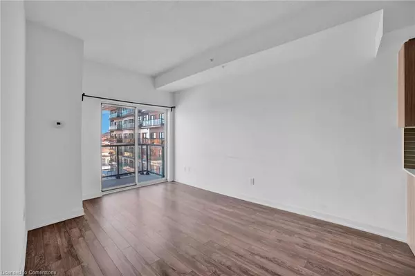 Grimsby, ON L3M 4E8,550 North Service Road #508