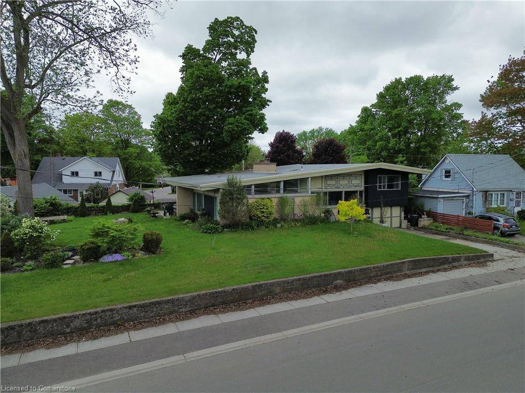 256 St George Lane, Delhi, ON N4B 2J5
