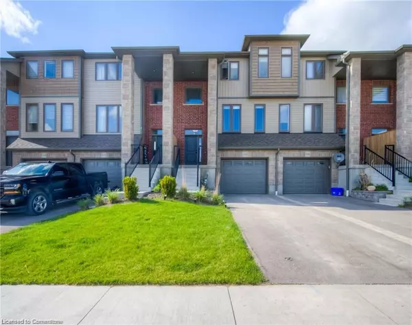 110 Loxleigh Lane, Breslau, ON N0B 1M0