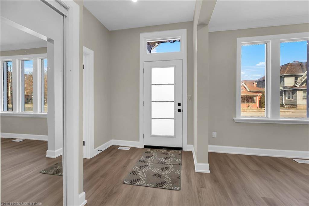 Brantford, ON N3S 3V1,241 Dalhousie Street