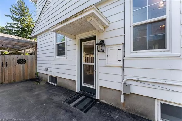 Grimsby, ON L3M 3P9,23 Nelles Boulevard