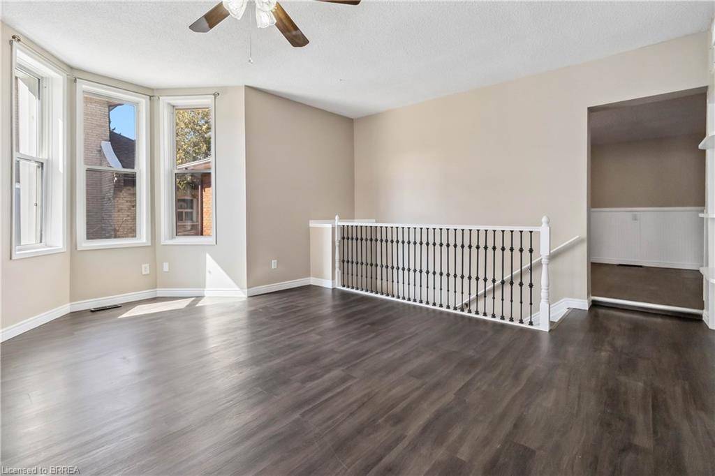 Brantford, ON N3S 4B6,160 Nelson Street