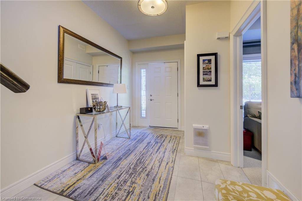 Hamilton, ON L0R 2H0,44 Flamboro Street #7