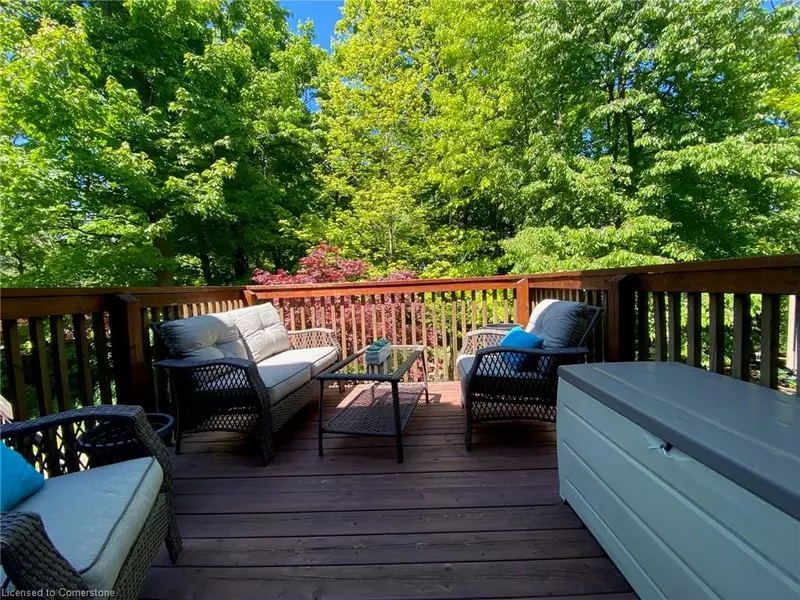 348 Highland Road W #3, Stoney Creek, ON L8J 3W5
