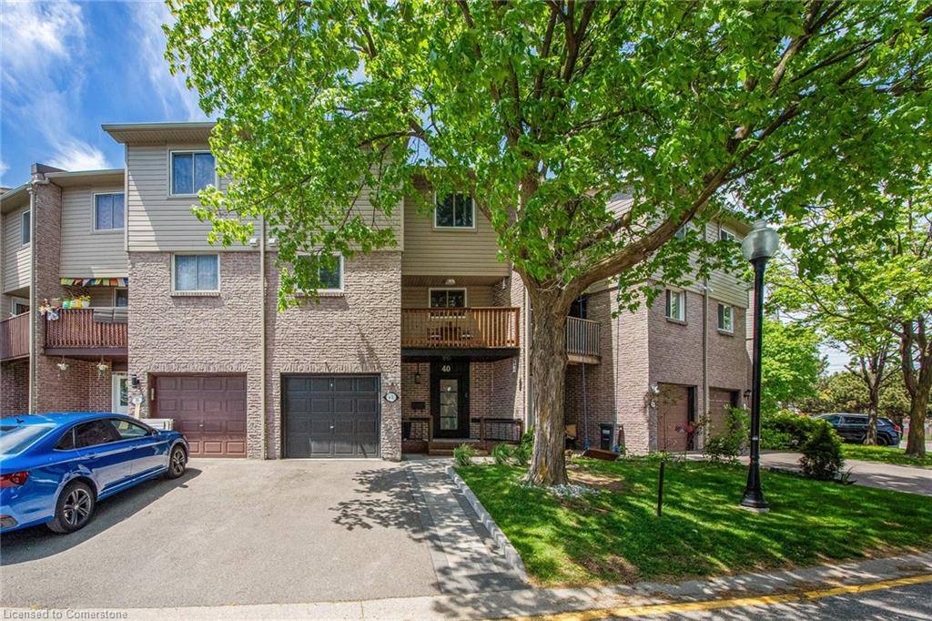 2035 Asta Drive #40, Mississauga, ON L5A 3Y2
