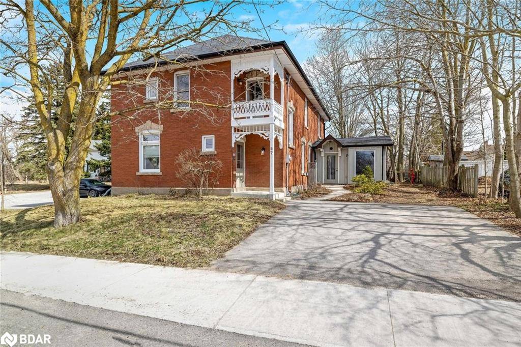87 Trafalgar Road, Hillsburg, ON N0B 1Z0