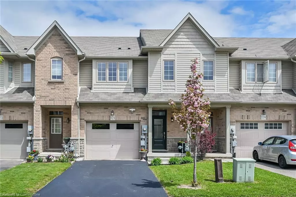 Stoney Creek, ON L8J 0B9,121 Bankfield Crescent Crescent