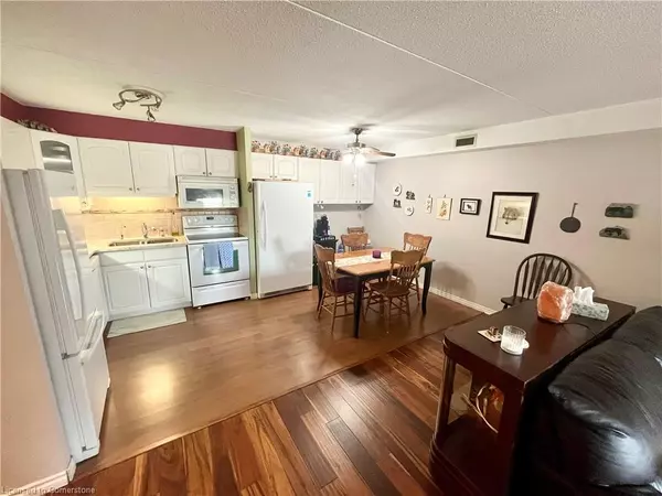 Woodstock, ON N4V 1B1,163 Ferguson Drive #103