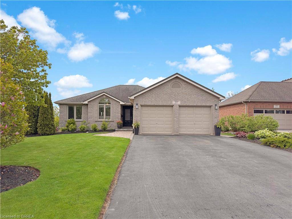 Paris, ON N3L 4E1,25 Bradbury Crescent
