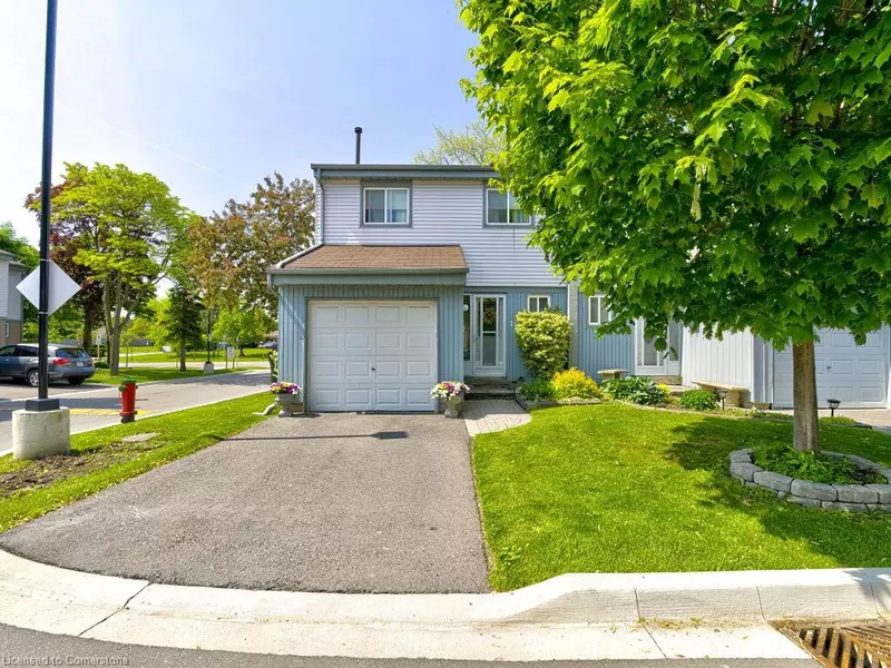 121 Falconer Drive #27, Mississauga, ON L5N 2K8