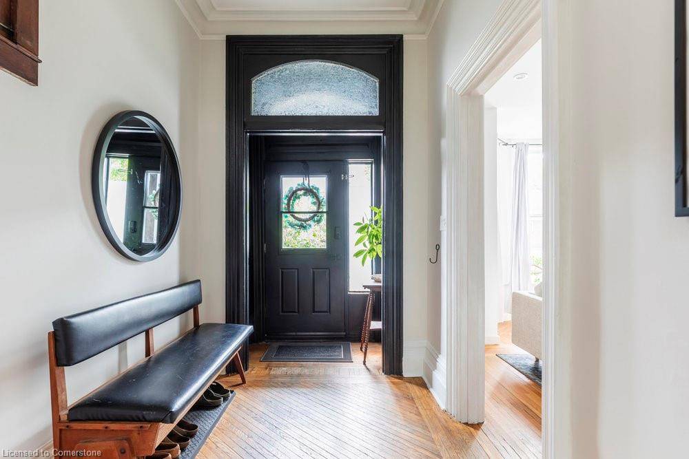 Hamilton, ON L8R 3A7,115 Locke Street N
