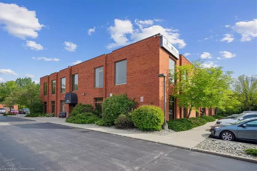2321 Fairview Street #206, Burlington, ON L7R 2E3