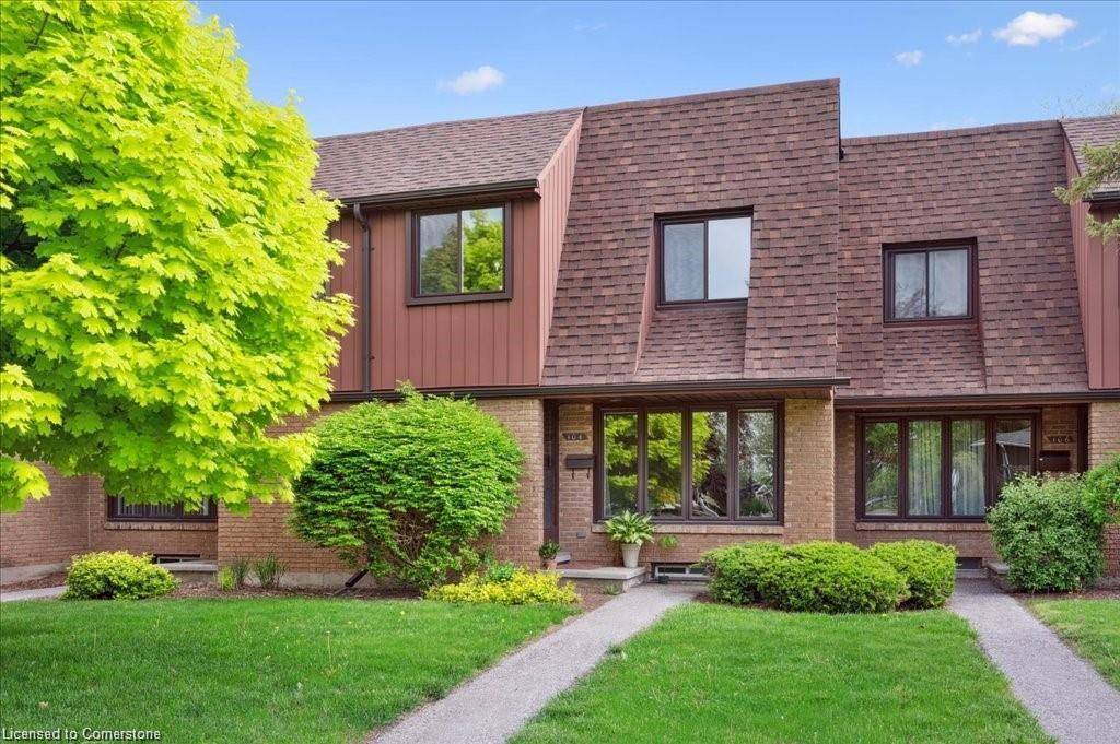 104 Kingswood Drive, Kitchener, ON N2E 1S9