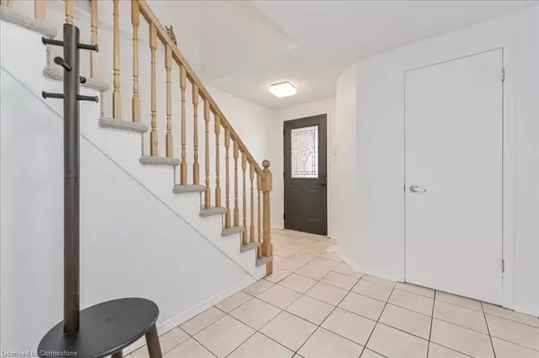 Fergus, ON N1M 3P8,22 Robertson Street