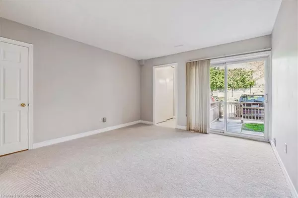 Burlington, ON L7M 4R4,4140 Foxwood Drive #1102