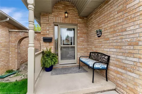 Hamilton, ON L0R 1W0,19 Critzia Drive