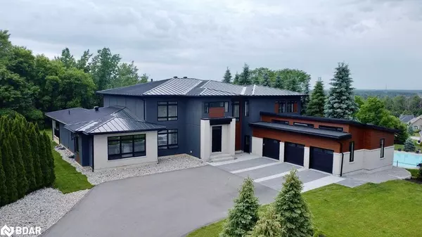 Springwater, ON L4M 6T4,57 Glenhuron Drive