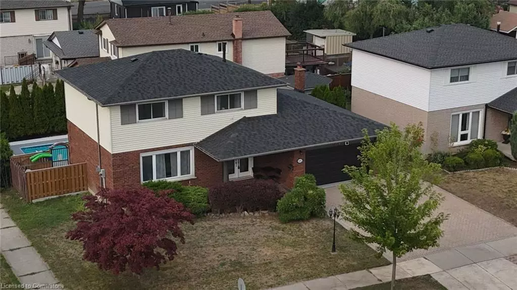 66 Seaton Place Drive, Stoney Creek, ON L8E 4B1