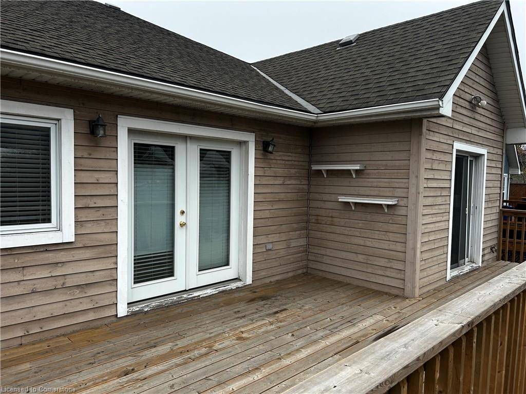 Hamilton, ON L8H 6Z4,1056 Beach Boulevard