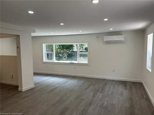 Dundas, ON L9H 1L4,48 York Road